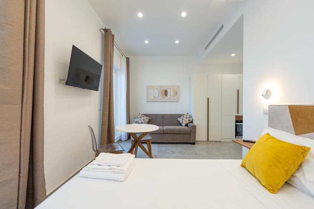 Superior Double Room room - Image 3