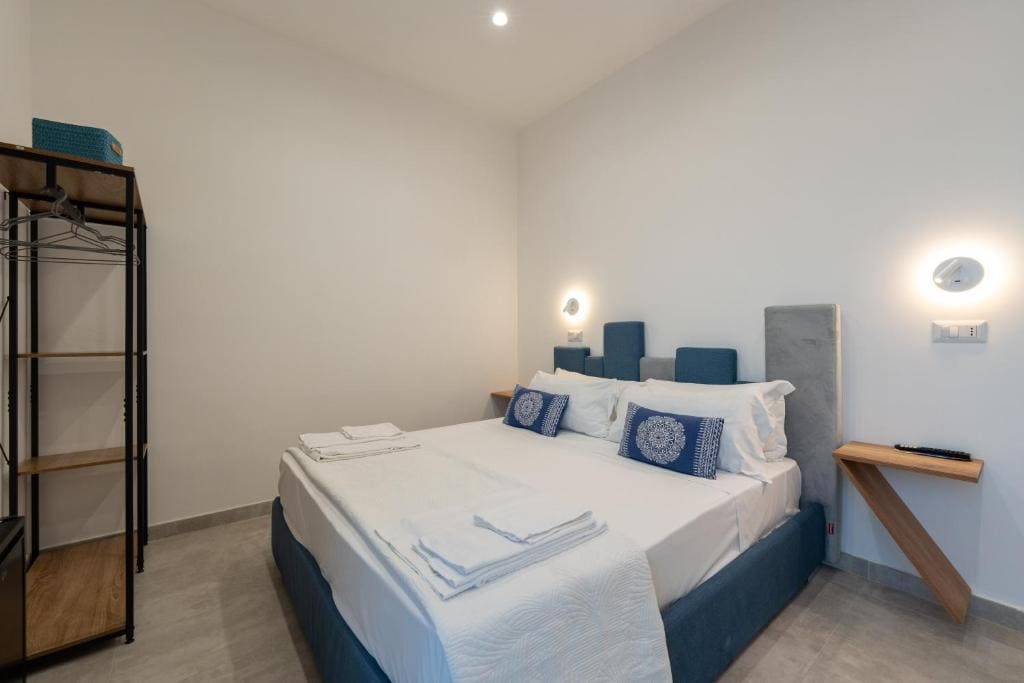 Standard Double Room room - Image 3