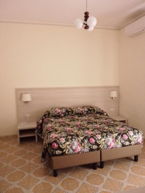 general room - Image 3