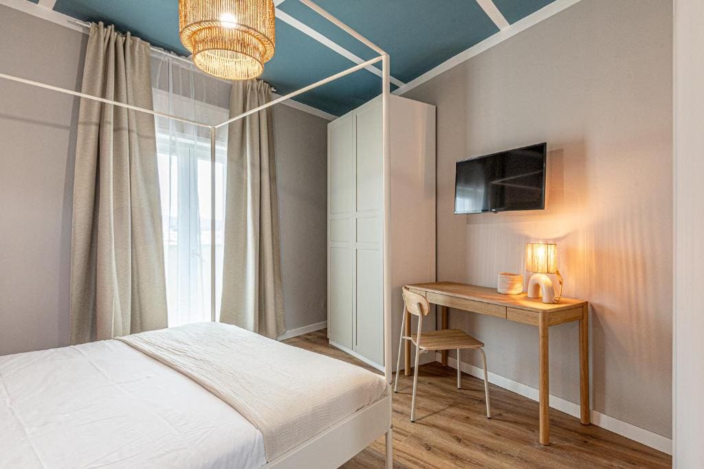 Double Room with Private Bathroom room - Image 2