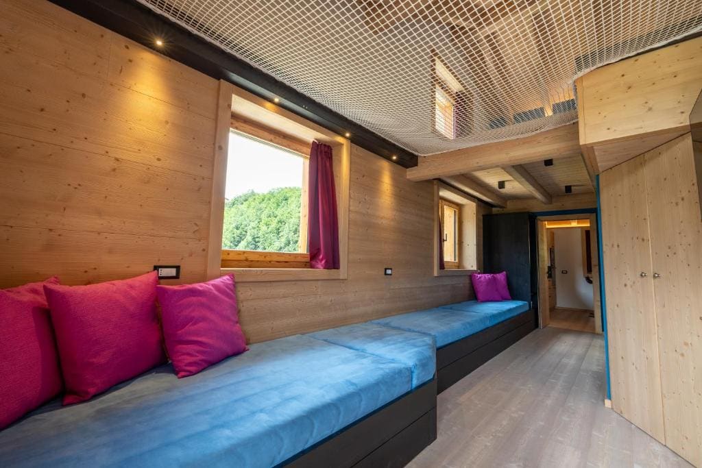 Apartment with Lake View room - Image 2