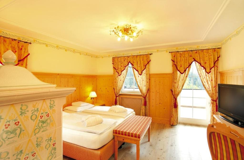 Superior Double Room with Balcony room - Image 1