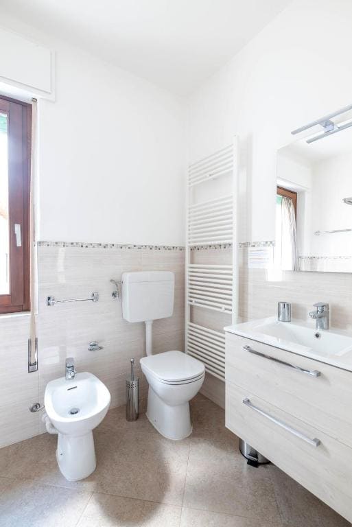 Double Room with Mountain View room - Image 2