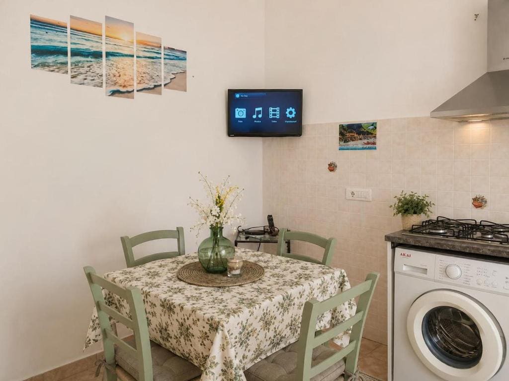 Vacation Home room - Image 2