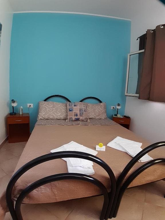 Family Room with Garden View room - Image 3