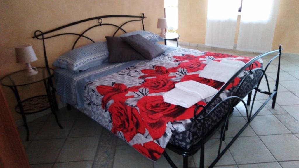 Superior Double or Twin Room with Mountain View room - Image 3
