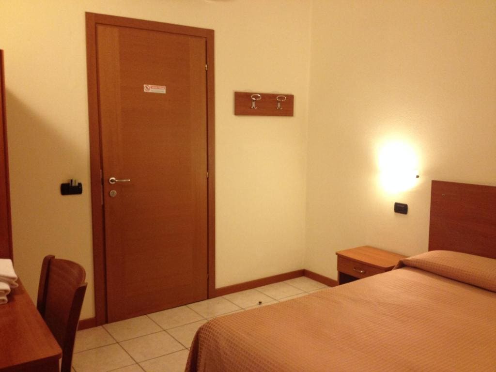 Double or Twin Room room - Image 3