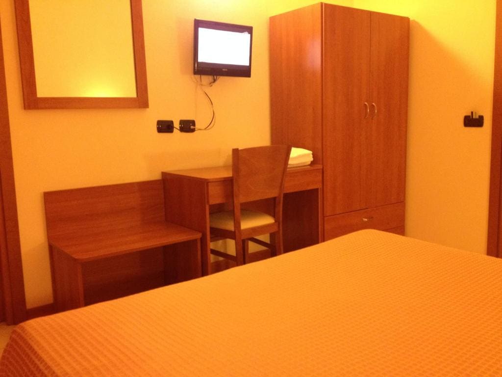 Double or Twin Room room - Image 1