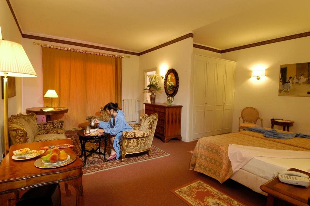 Classic Suite room - Image 3
