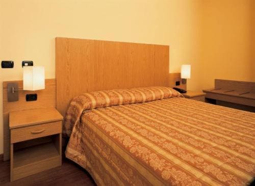 Double or Twin Room room - Image 1