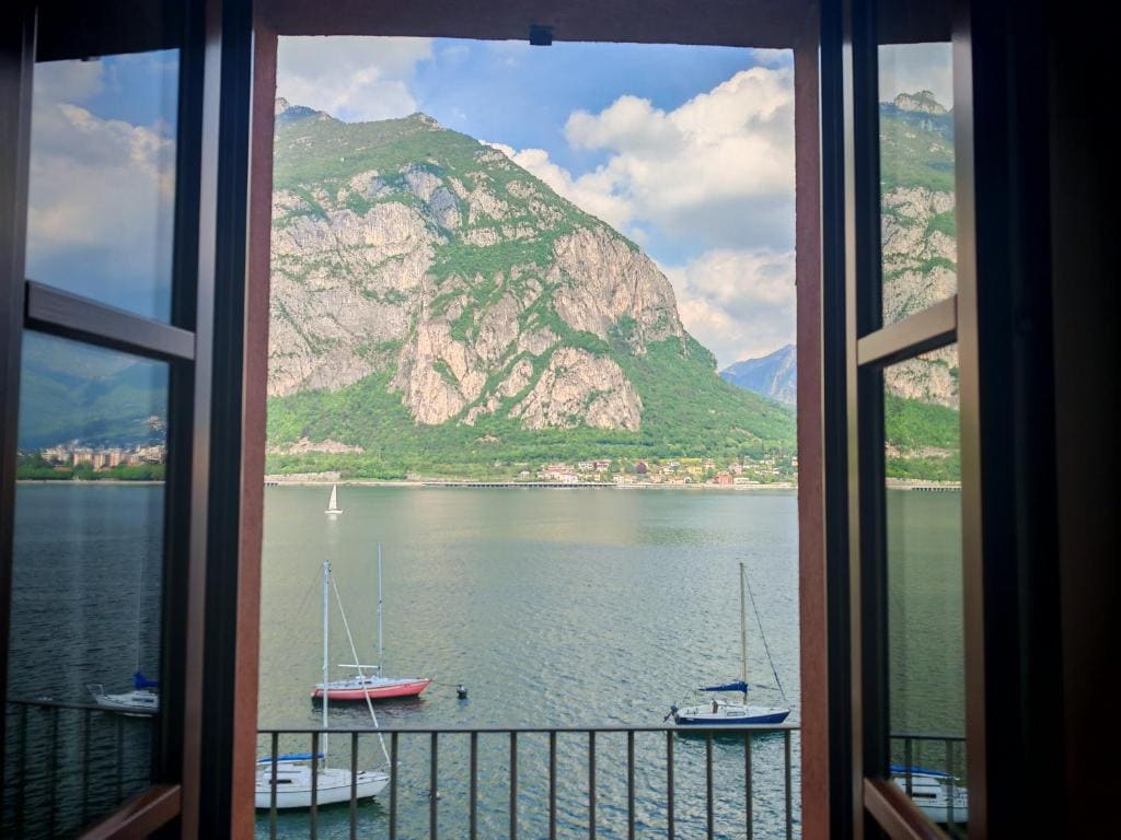 Triple Room with Lake View room - Image 1
