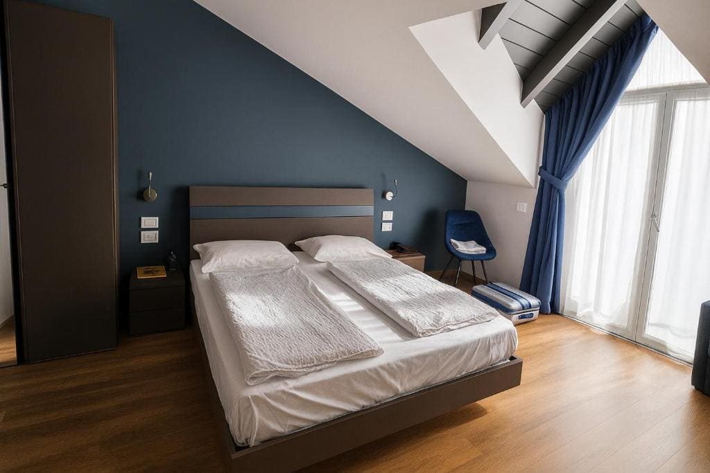 Classic Double Room - Attic room - Image 1