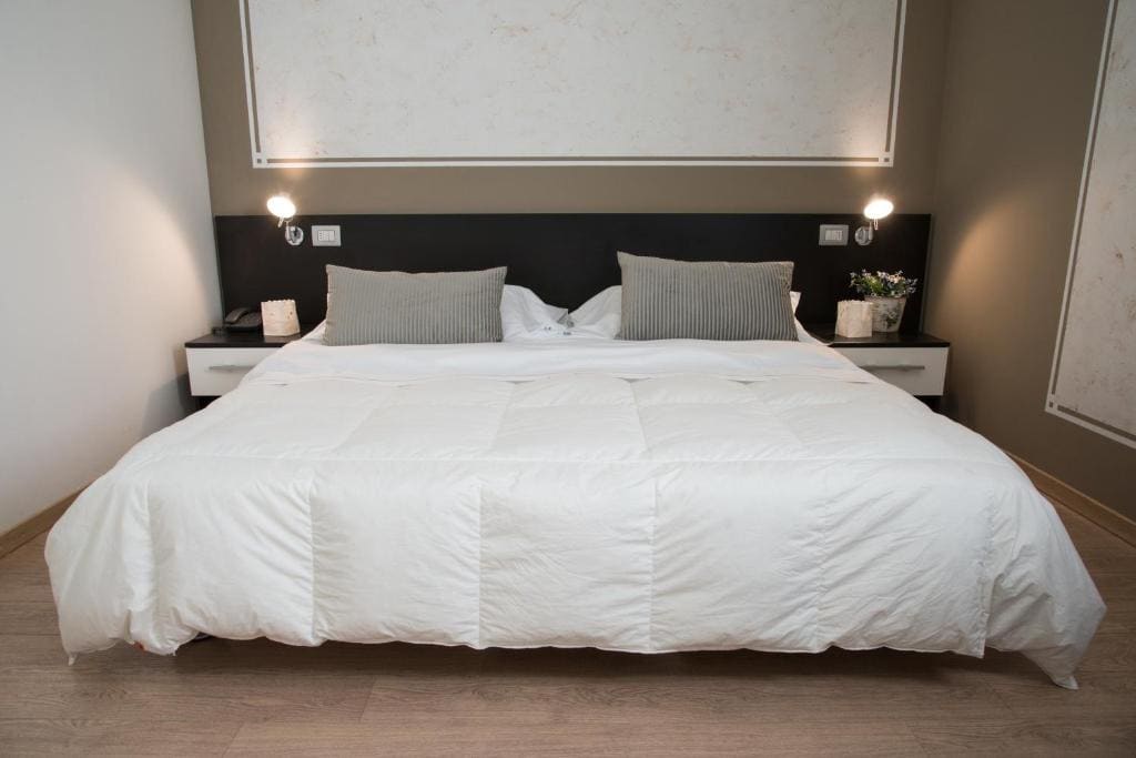 Superior Double Room room - Image 2