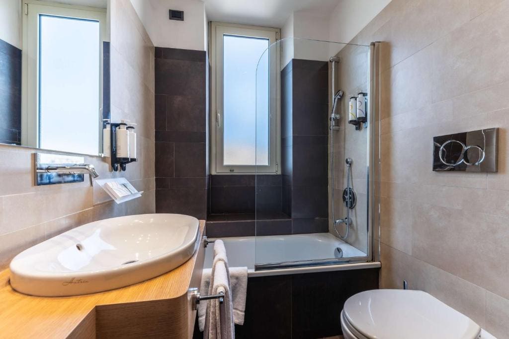 Economy Double Room room - Image 2