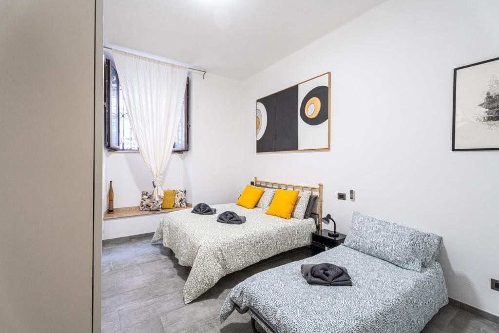 Deluxe Triple Room room - Image 2