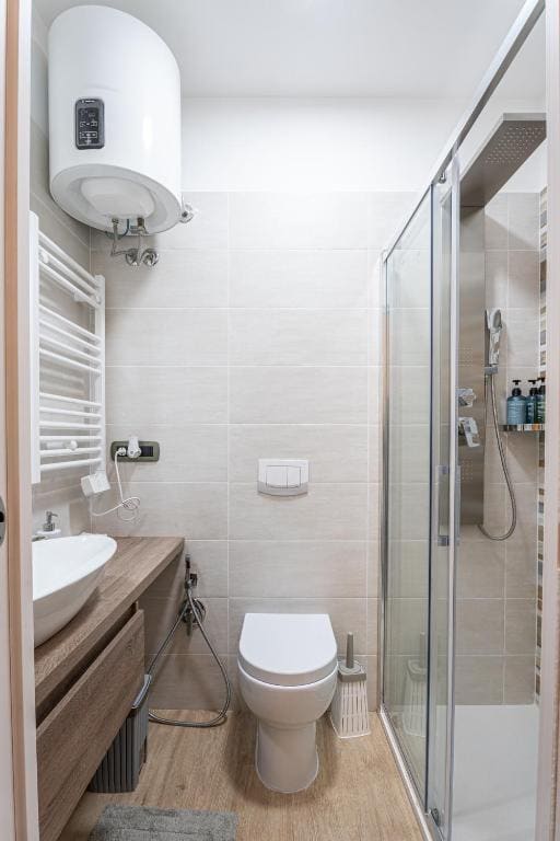 Superior Triple Room room - Image 3