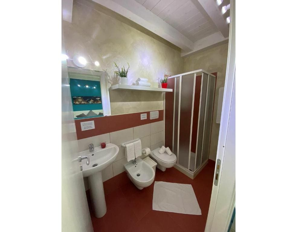 Deluxe Double or Twin Room with Balcony room - Image 1