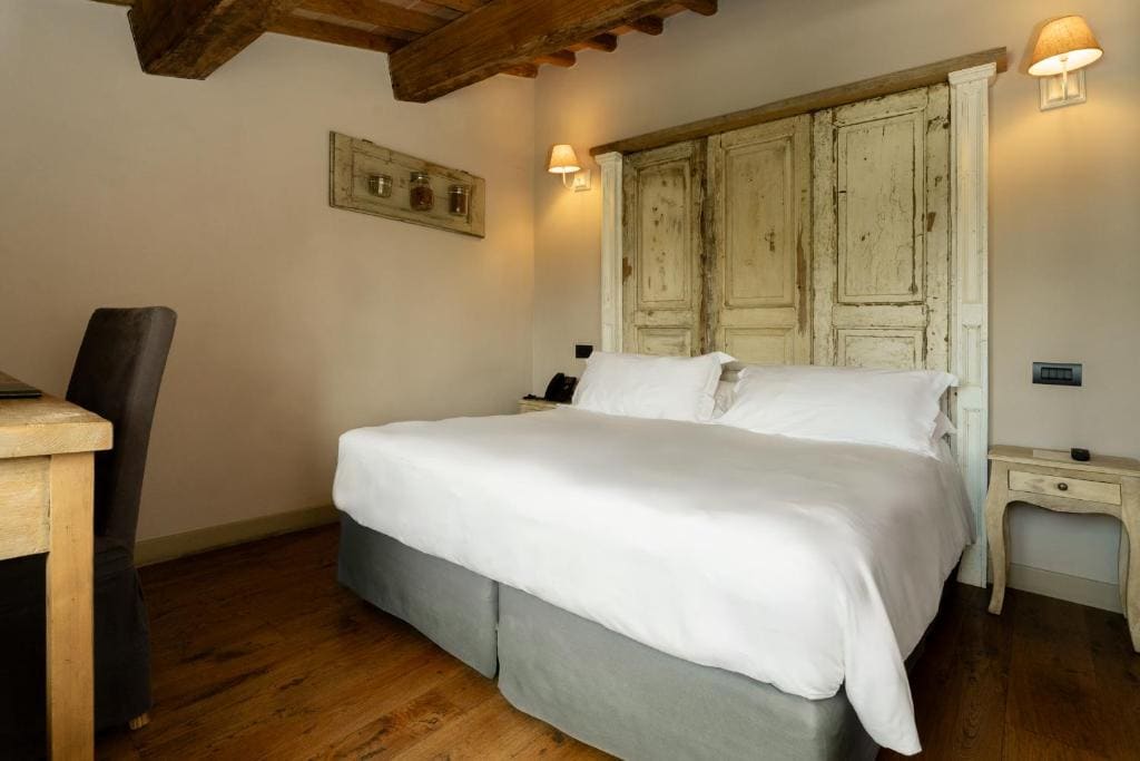 Superior Double Room room - Image 3