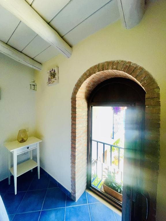 Superior Double with River View room - Image 2