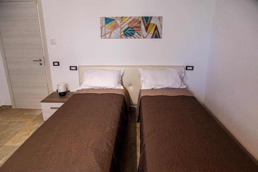 Three-Bedroom Vacation Home room - Image 1