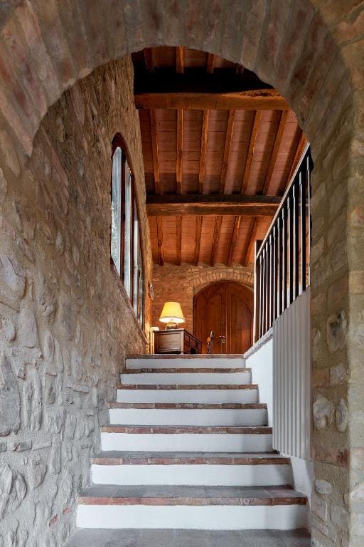 One-Bedroom House room - Image 3