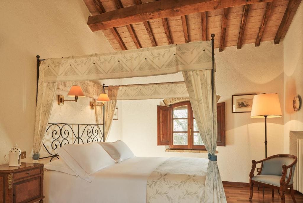 Three-Bedroom House room - Image 3