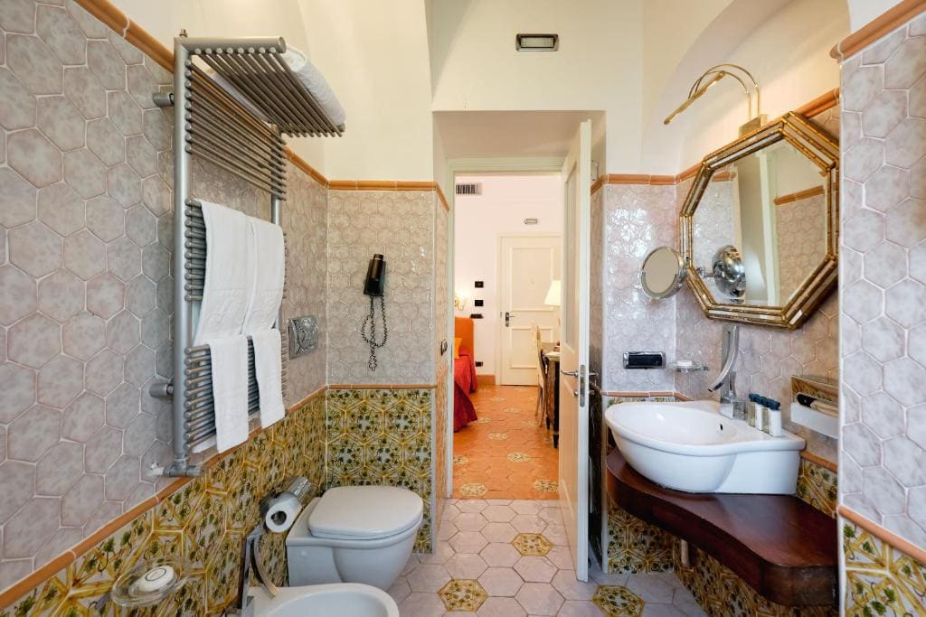 Deluxe Double Room room - Image 1