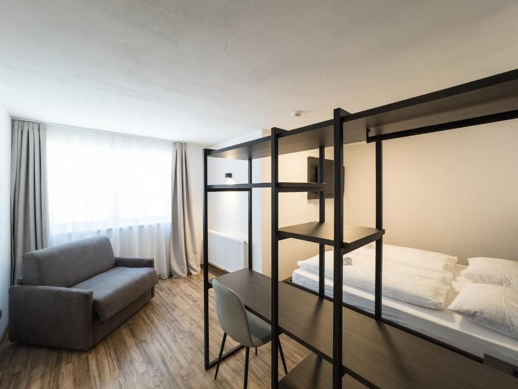 Large Double or Twin Room room - Image 1