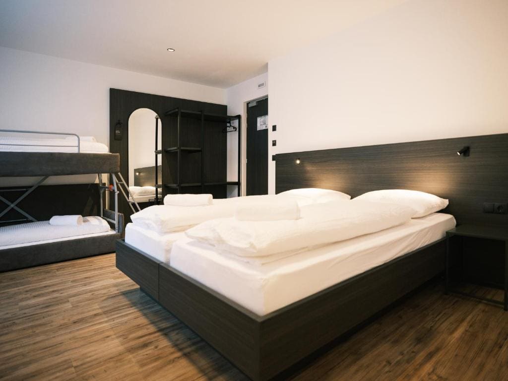 Superior Double or Twin Room room - Image 1