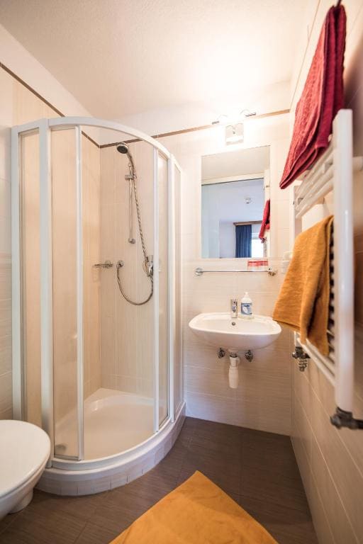 Standard Double Room room - Image 3