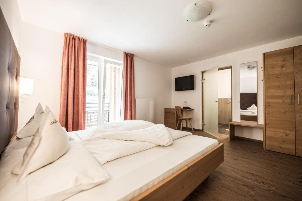 Superior Double Room room - Image 1