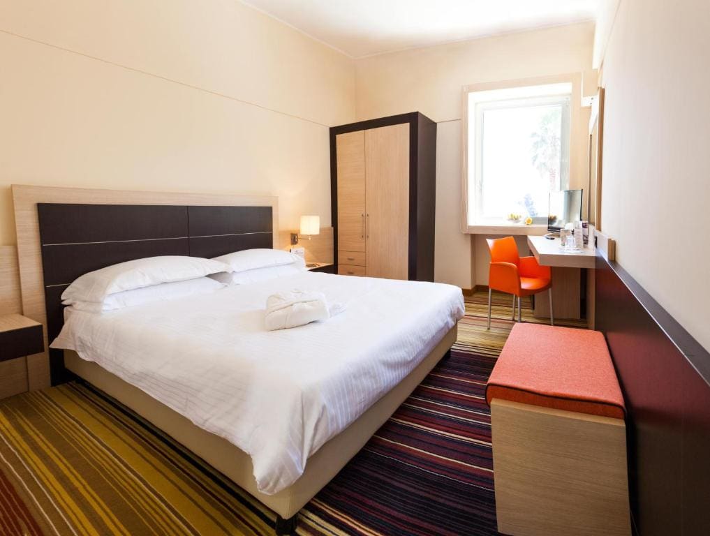 Standard Double Room room - Image 1
