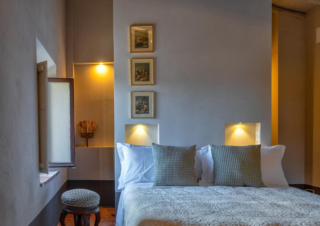 Classic Double Room room - Image 2