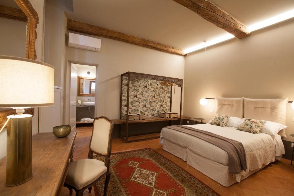 Suite with City View room - Image 1