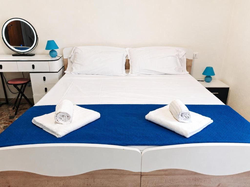 Triple Room with Private Bathroom room - Image 3