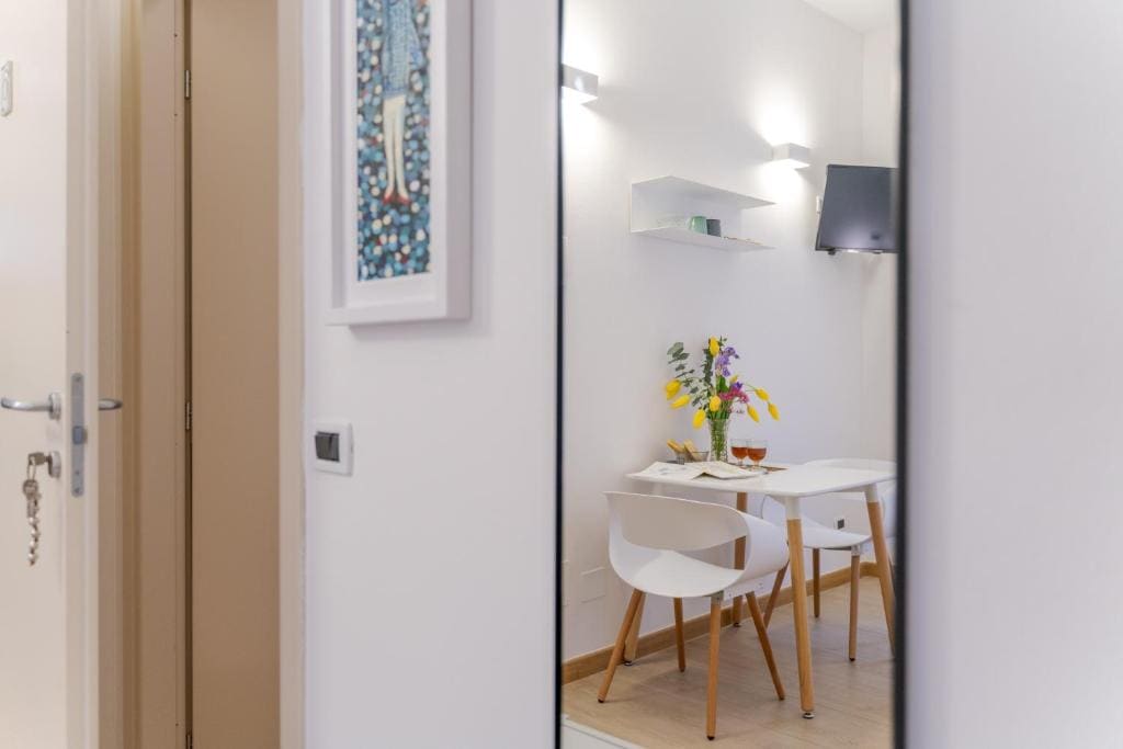 Deluxe Room room - Image 3