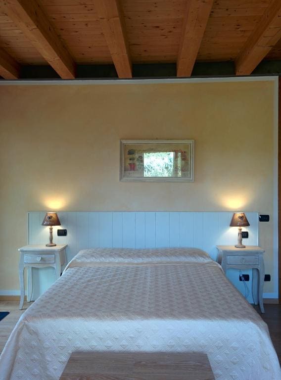 Superior Family Room room - Image 3