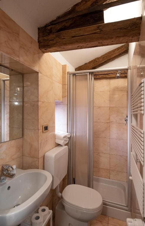 Triple Room with Kitchenette room - Image 1