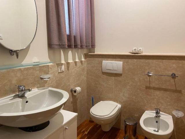 Apartment - Split Level room - Image 3