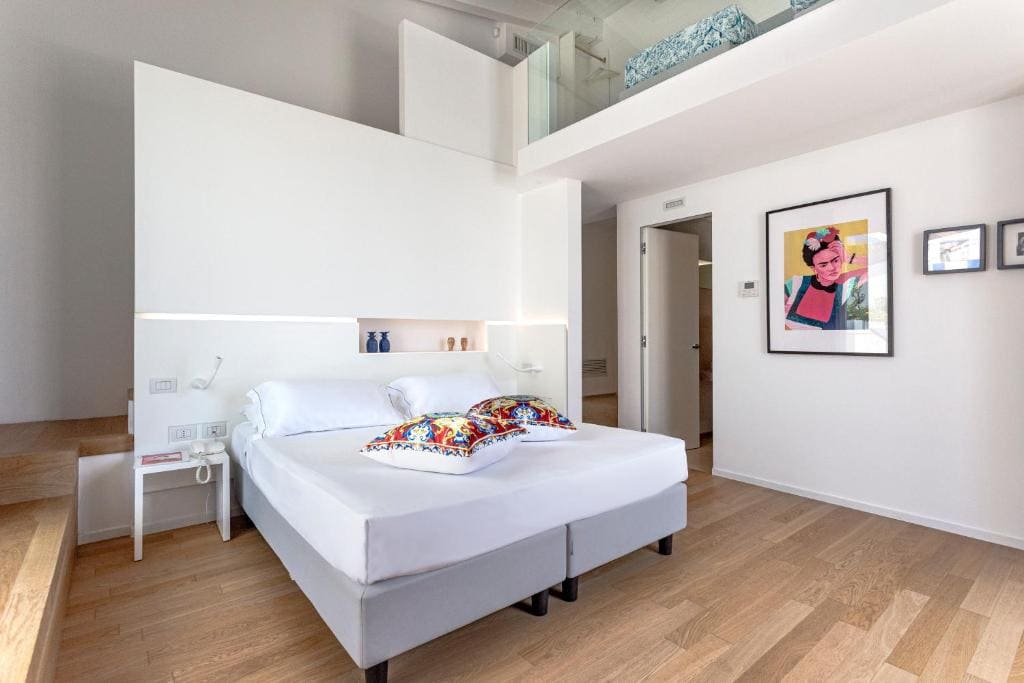 Junior Suite with Sea View room - Image 2