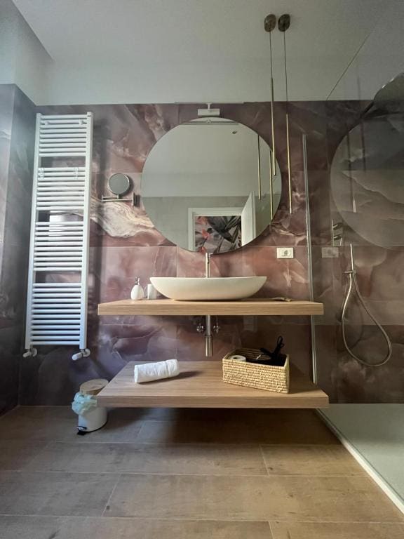 Double Room with Private Bathroom room - Image 3