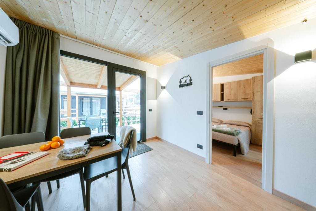 Superior Chalet room - Image 2