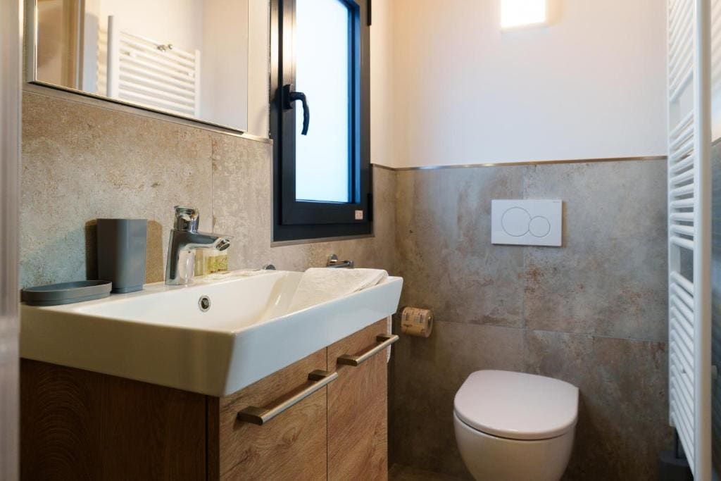 Superior Chalet room - Image 3