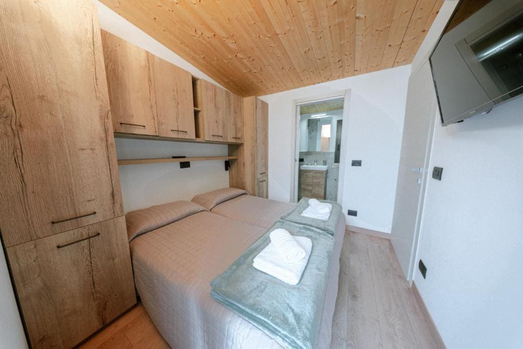 Superior Chalet room - Image 1