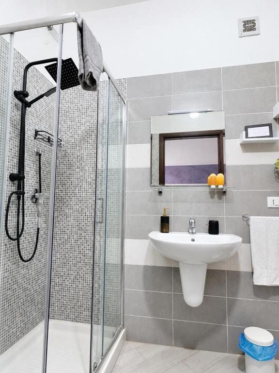 Standard Double Room room - Image 2