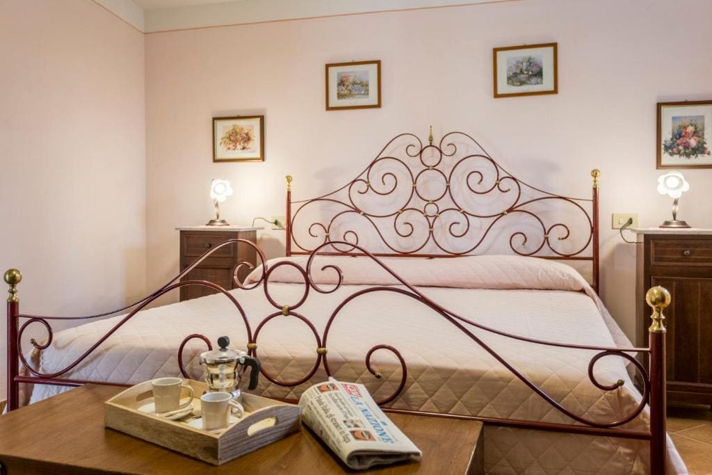 Apartment - Ground Floor room - Image 2