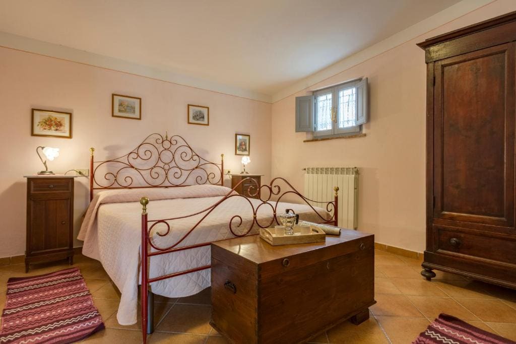 Apartment - Ground Floor room - Image 3