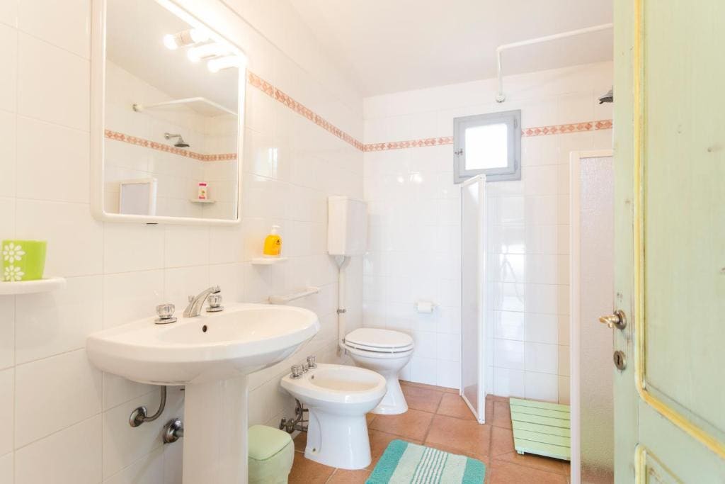 Apartment - Ground Floor room - Image 1