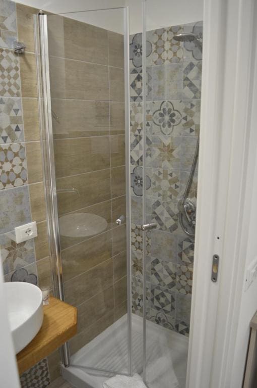 Standard Double Room - Basement room - Image 3