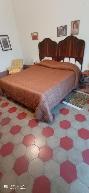 Large Double Room room - Image 1
